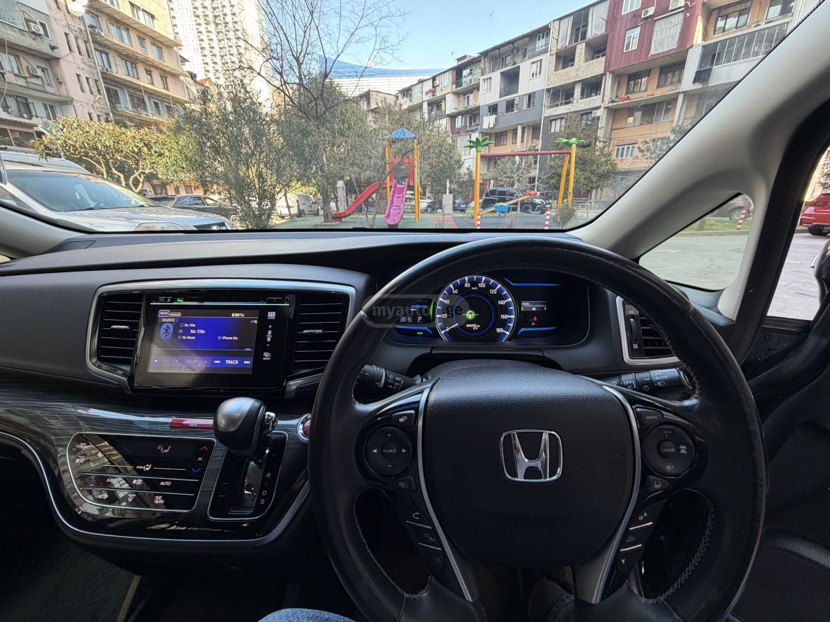 Honda Odyssey 2016 — photo 2