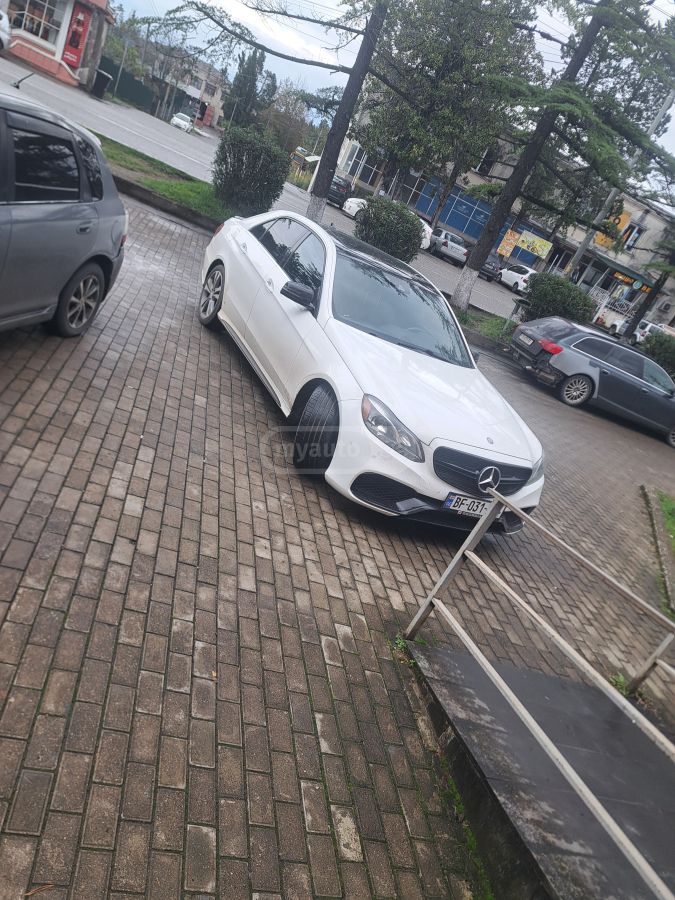 Mercedes-Benz E 350 2015 — photo 2