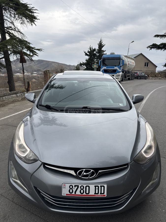 Hyundai Elantra