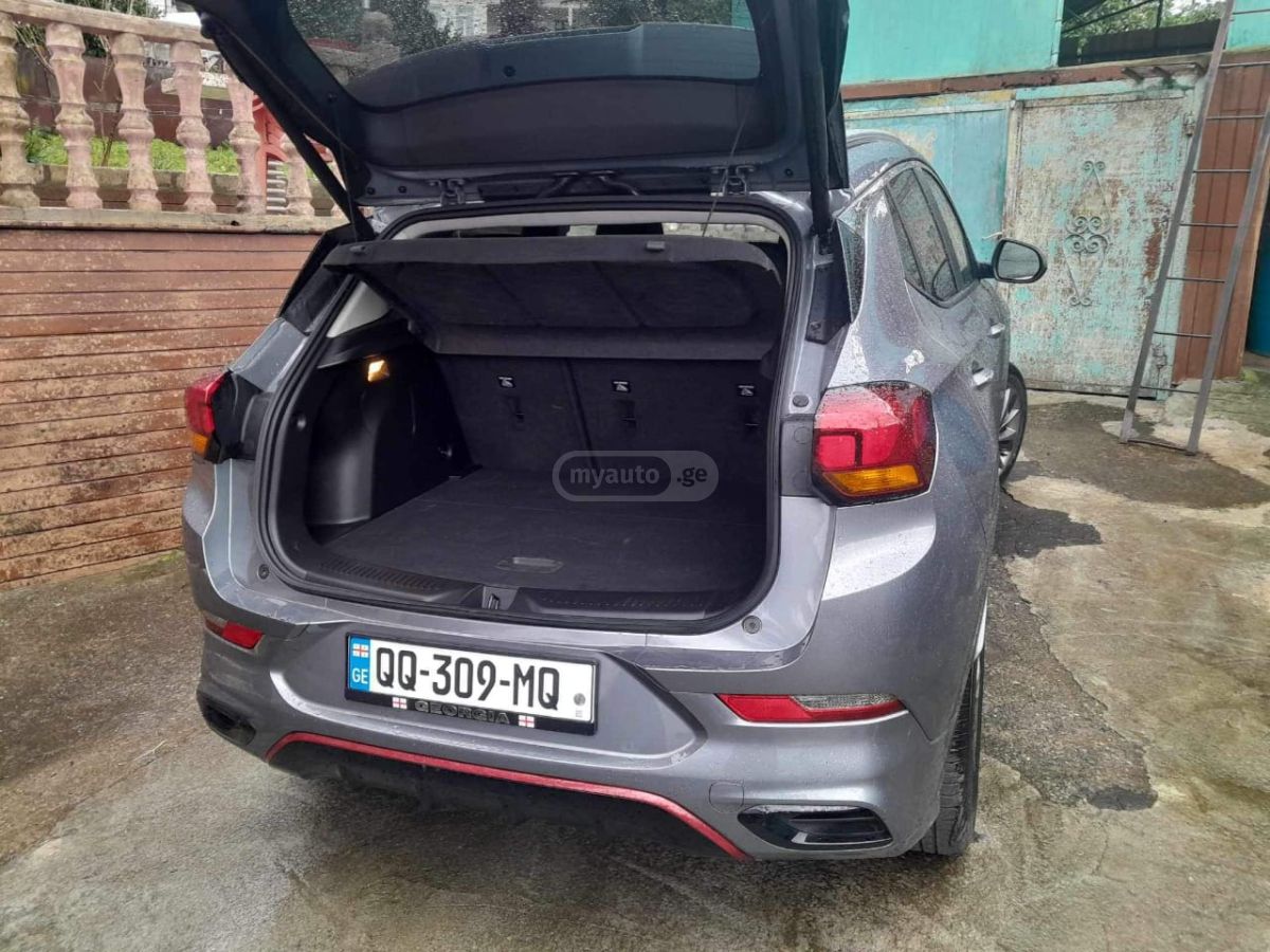 Buick Encore 2020 — photo 2