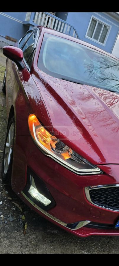 Ford Fusion 2019 — photo 2