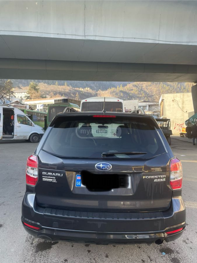 Subaru Forester 2014 — photo 2