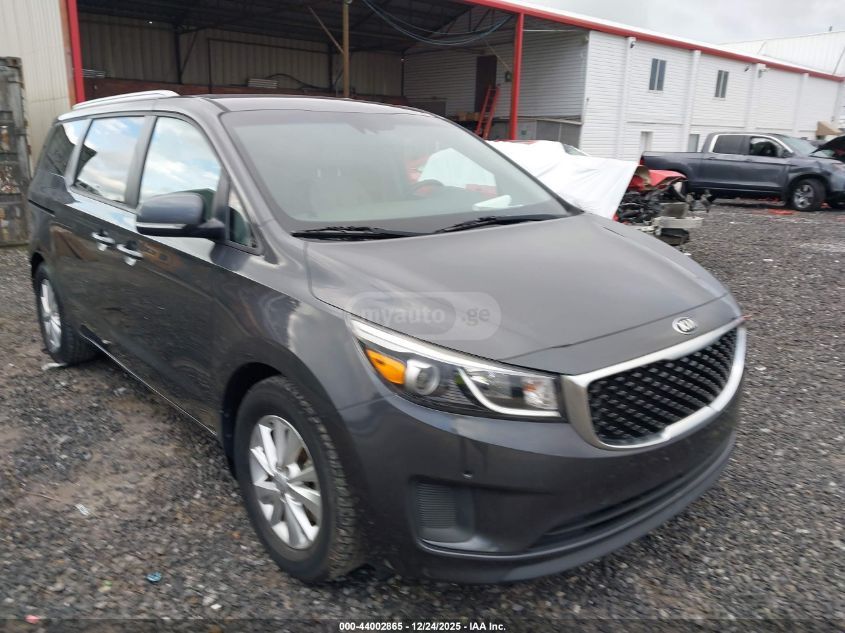 Kia Sedona 2018 — photo 2