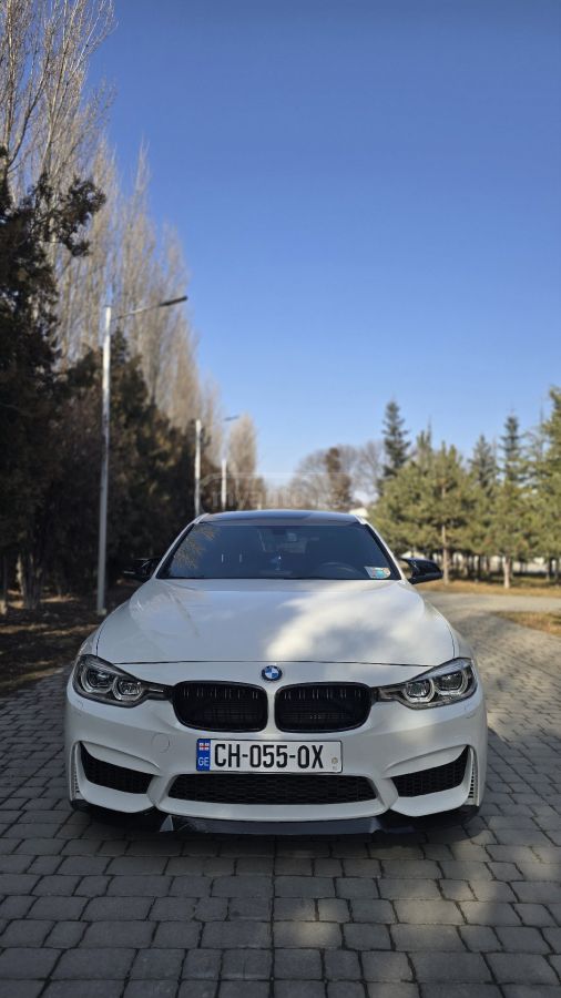 BMW 320