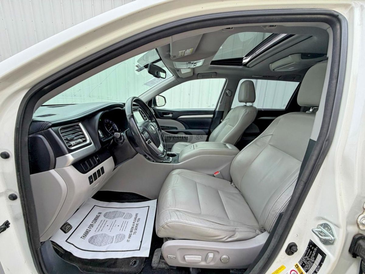 Toyota Highlander 2015 — photo 2