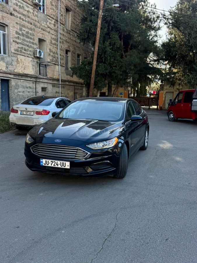 Ford Fusion 2017 — photo 2