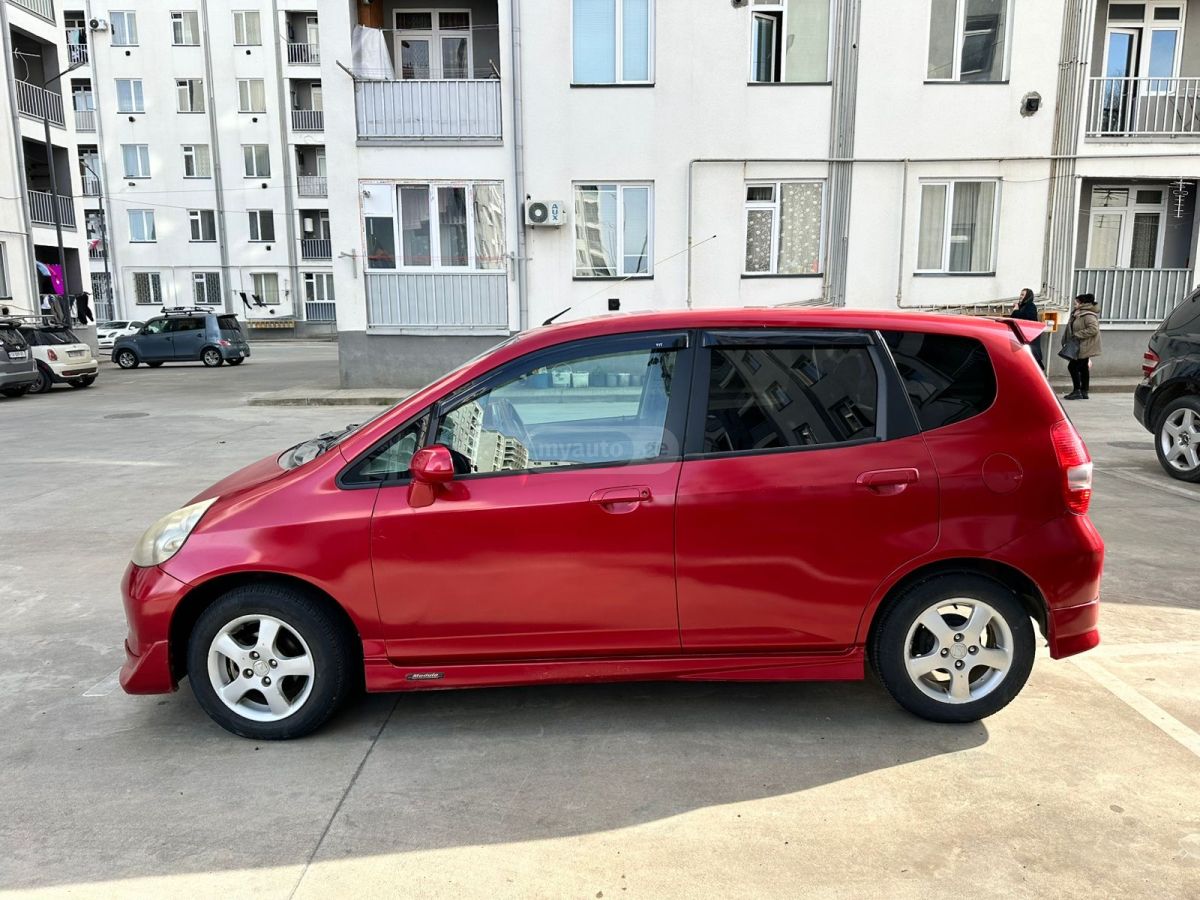 Honda Fit 2002 — photo 2