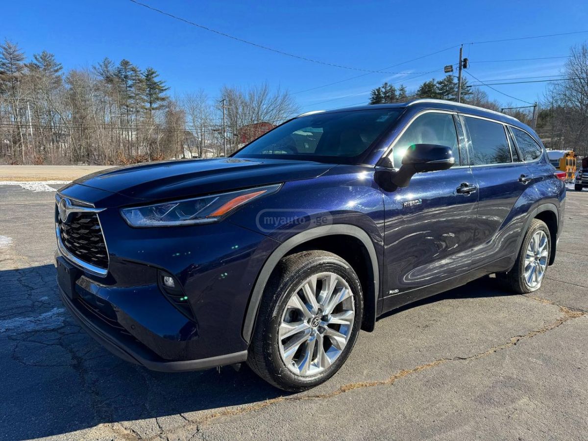 Toyota Highlander 2021 — photo 2