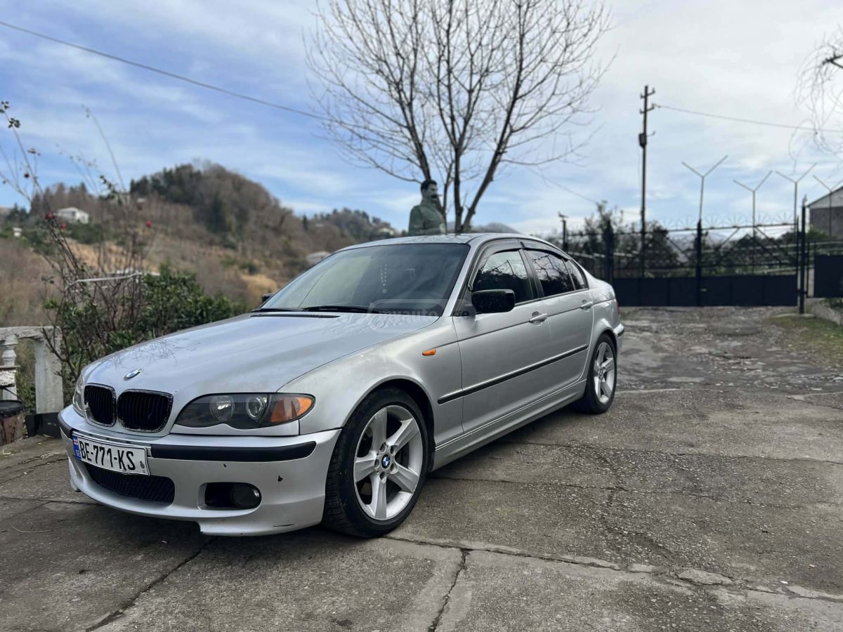 BMW 320