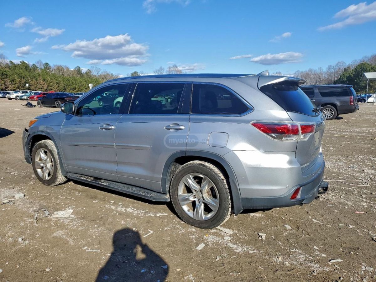 Toyota Highlander 2015 — photo 2