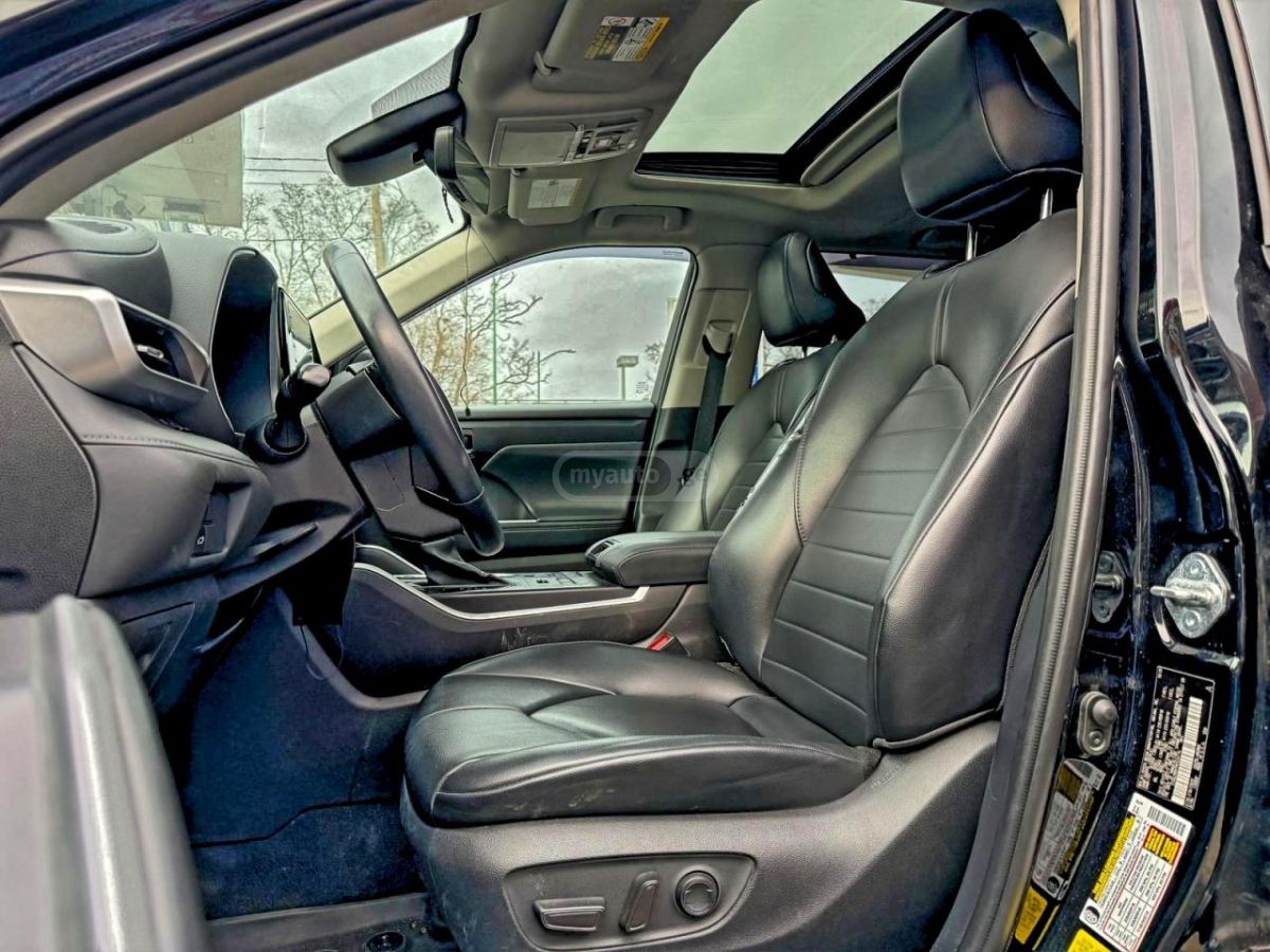 Toyota Highlander 2021 — photo 2
