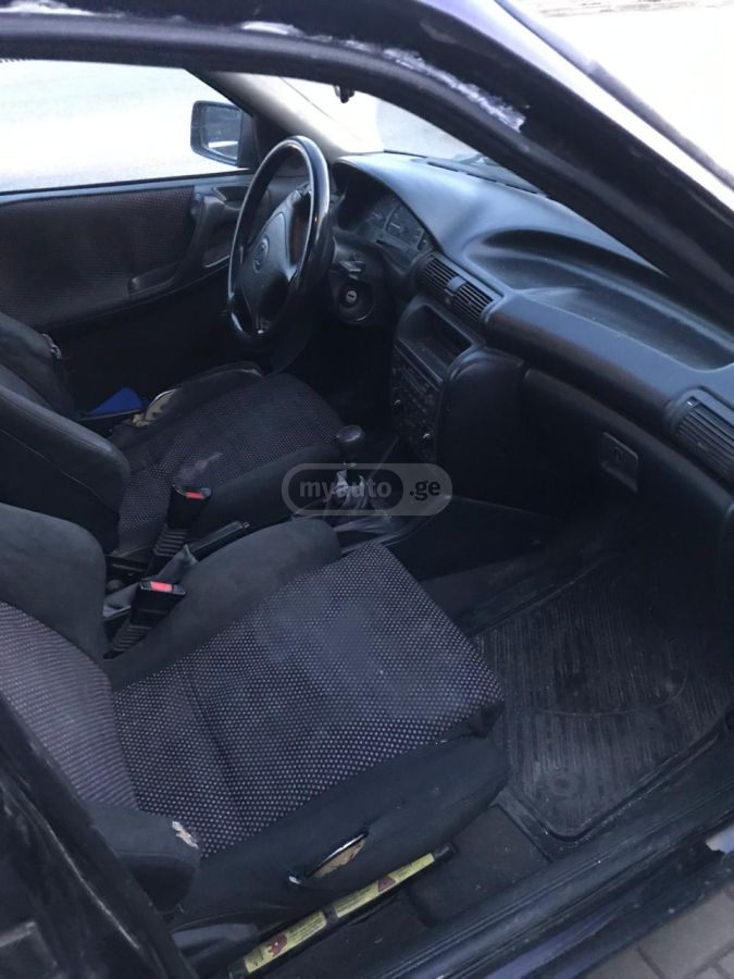 Opel Astra 1994 — photo 2