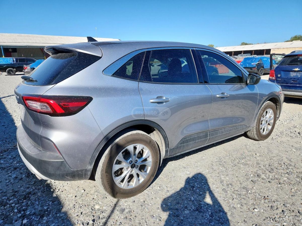 Ford Escape 2024 — photo 2