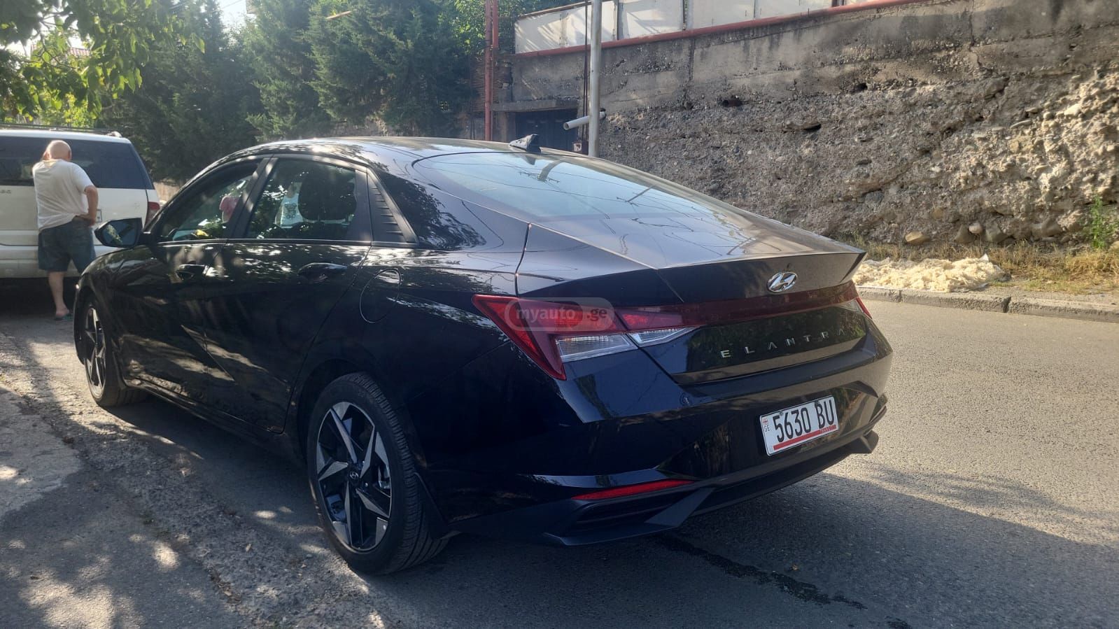 Hyundai Elantra 2022 — photo 2
