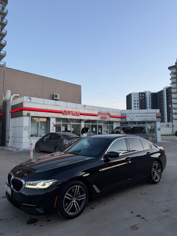 BMW 530