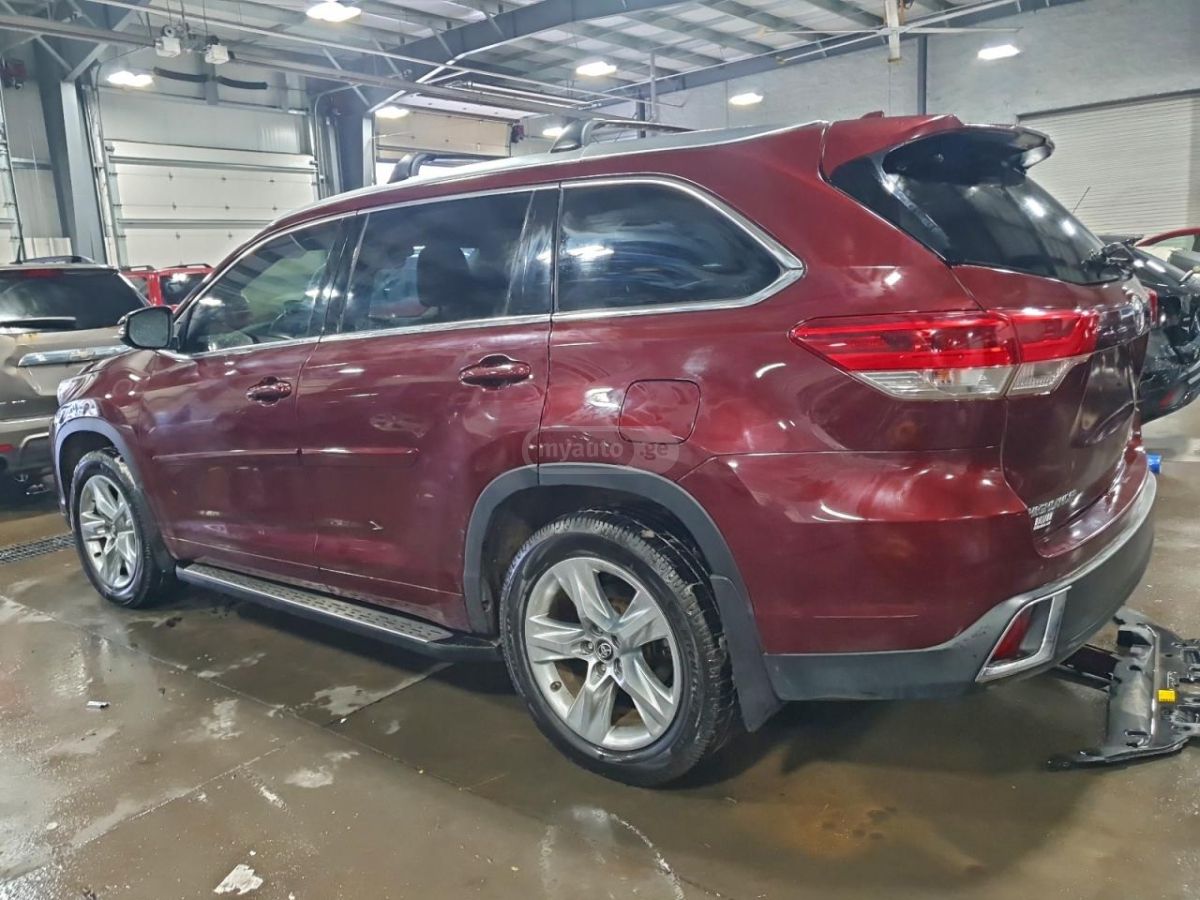 Toyota Highlander 2017 — photo 2
