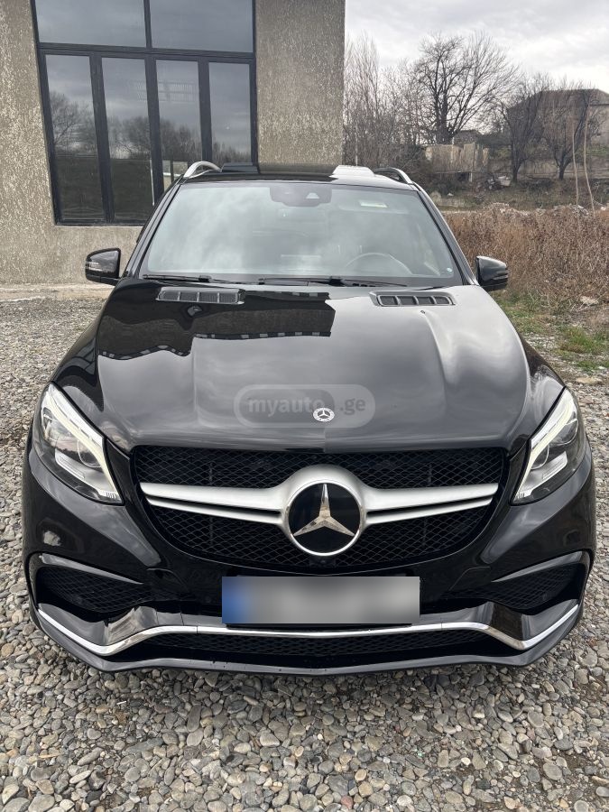 Mercedes-Benz GLE 400 2018 — photo 2