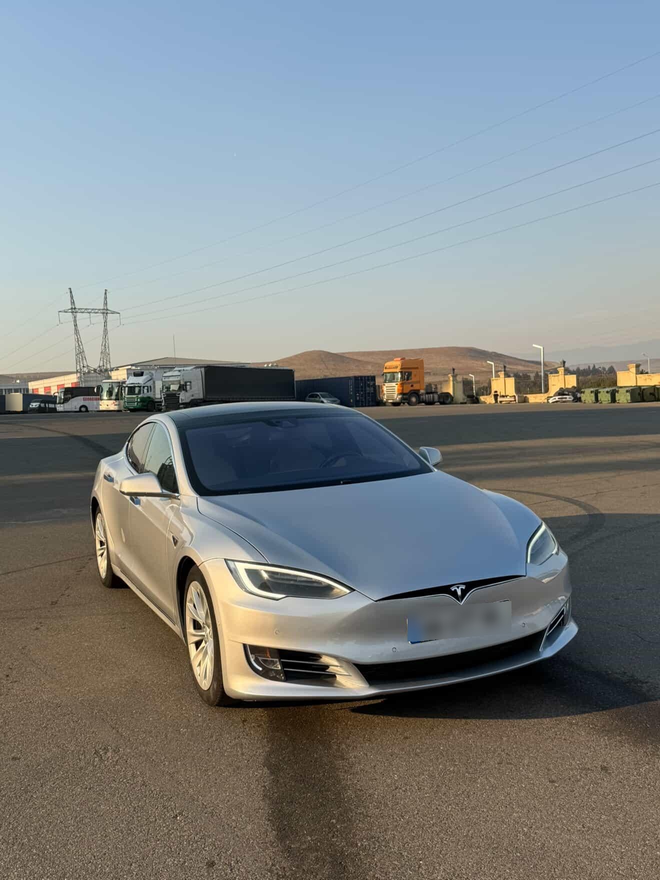 Tesla Model S