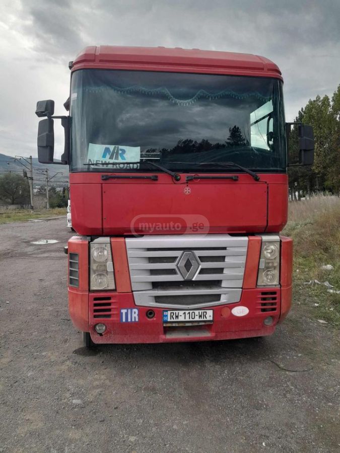Renault Magnum