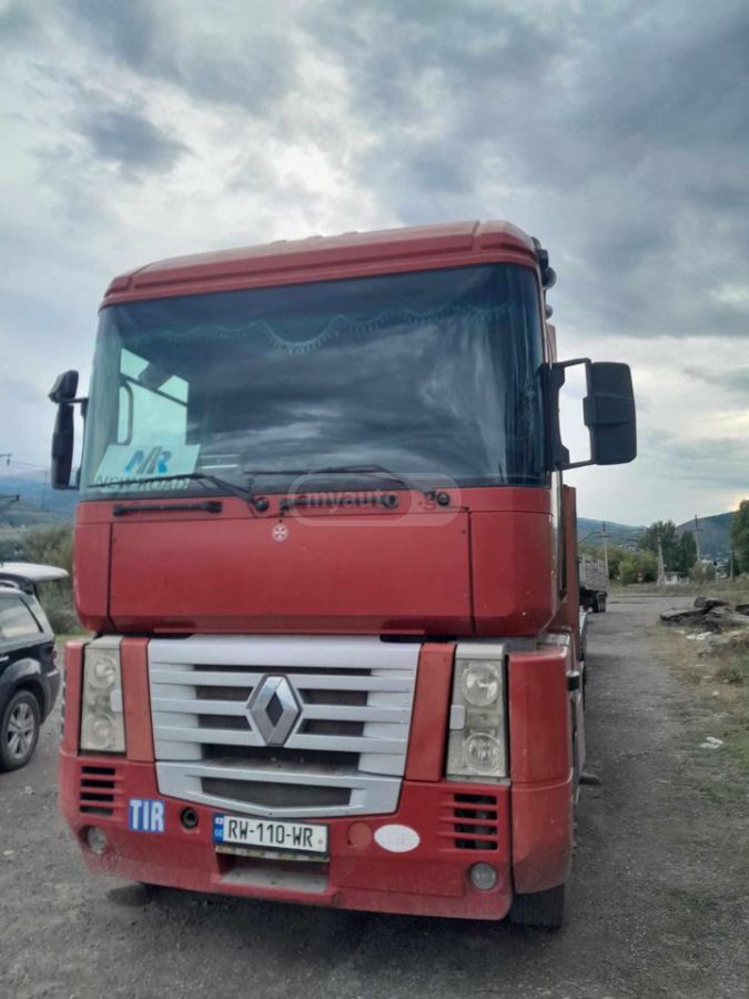 Renault Magnum 2002 — photo 2