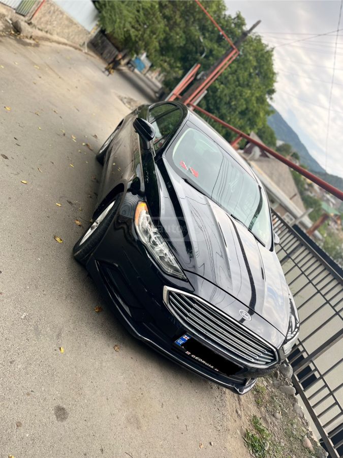 Ford Fusion 2018 — photo 2