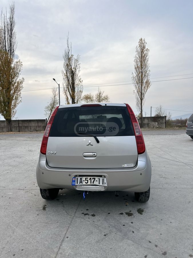Mitsubishi Colt 2003 — photo 2