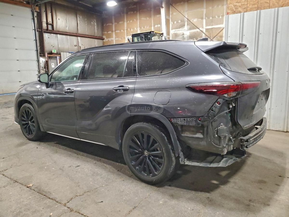 Toyota Highlander 2025 — photo 2