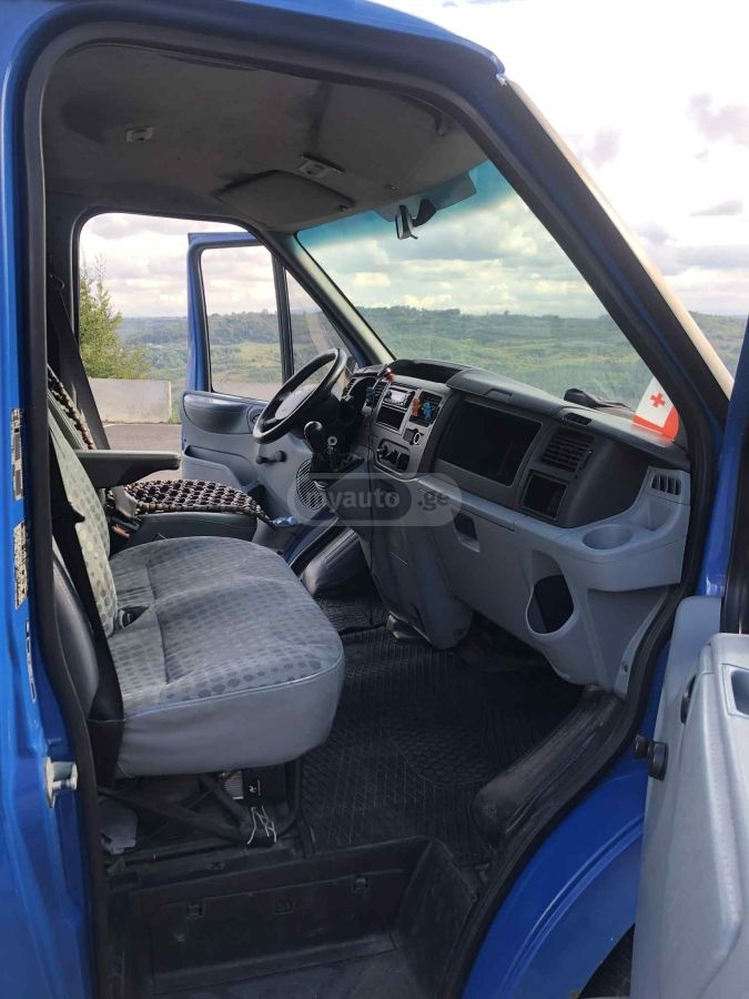 Ford Transit 2007 — photo 2