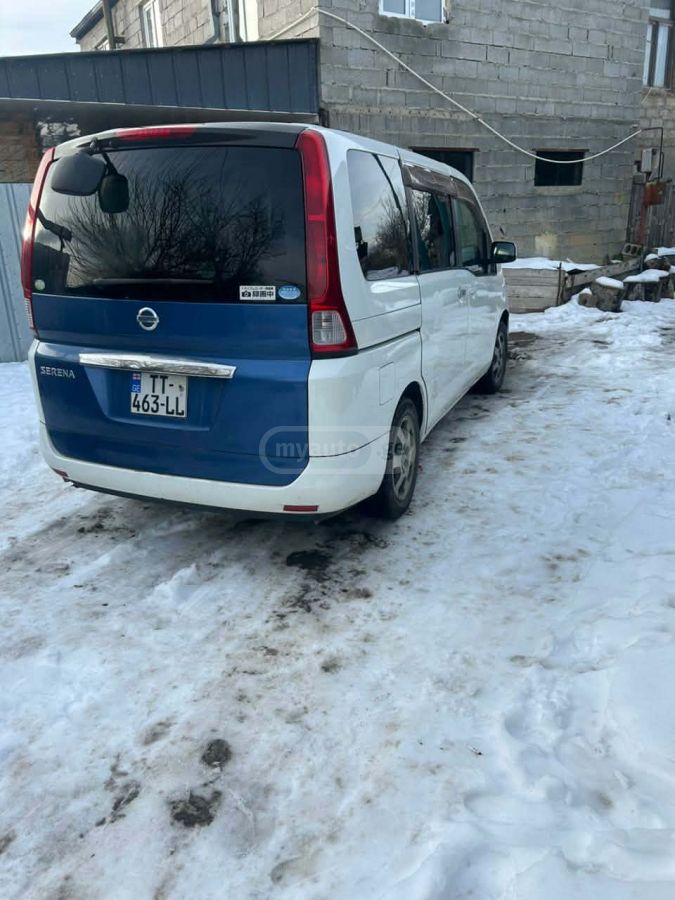 Nissan Serena 2005 — photo 2
