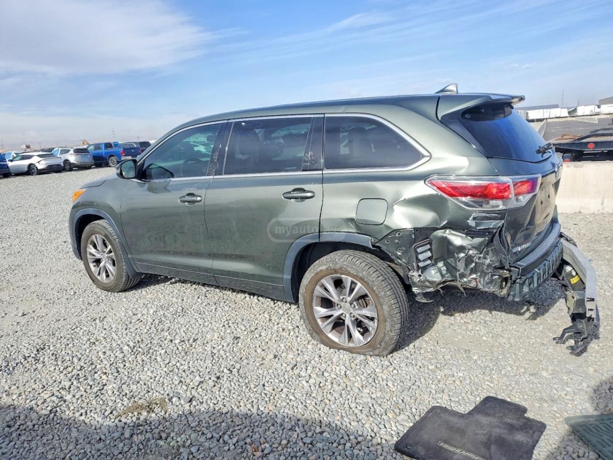 Toyota Highlander 2015 — photo 2
