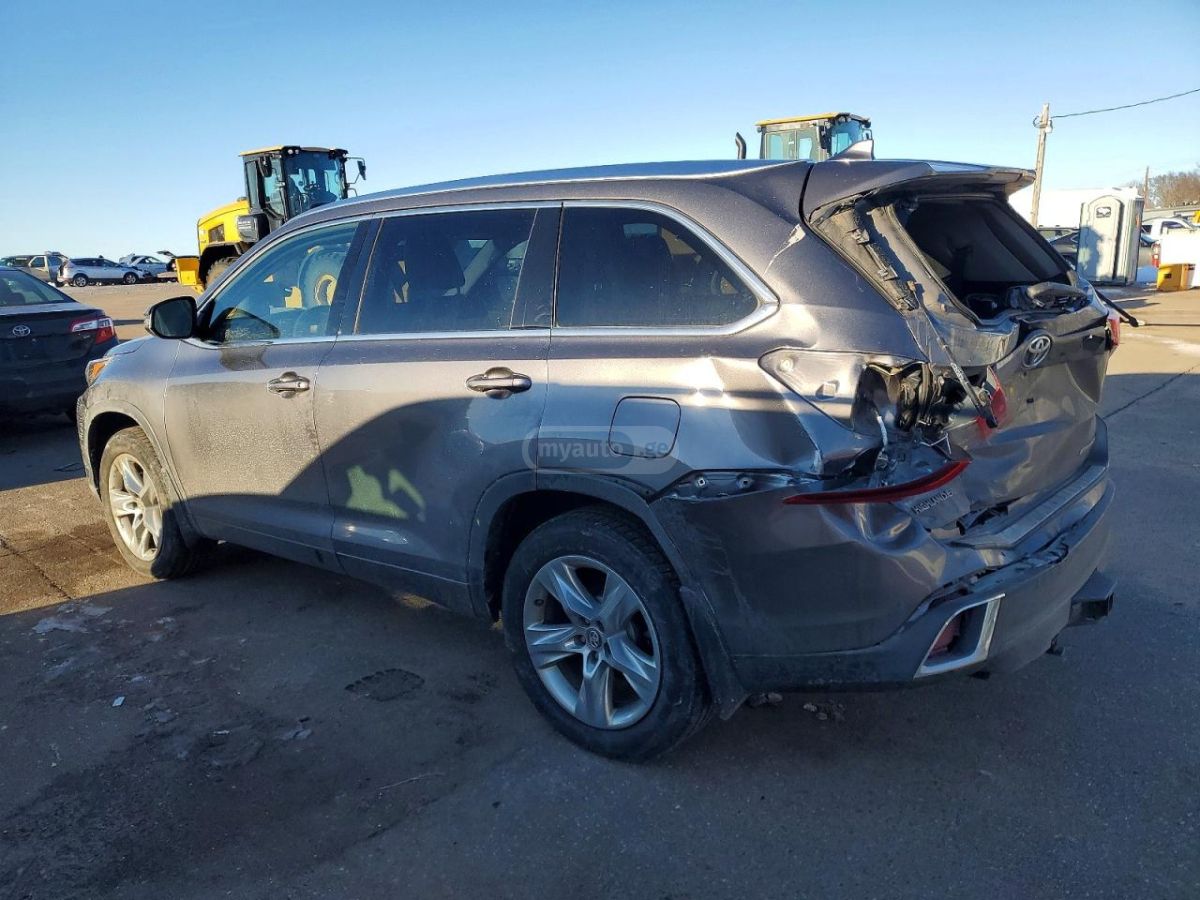 Toyota Highlander 2018 — photo 2