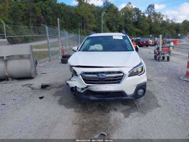 Subaru Outback 2019 — photo 2
