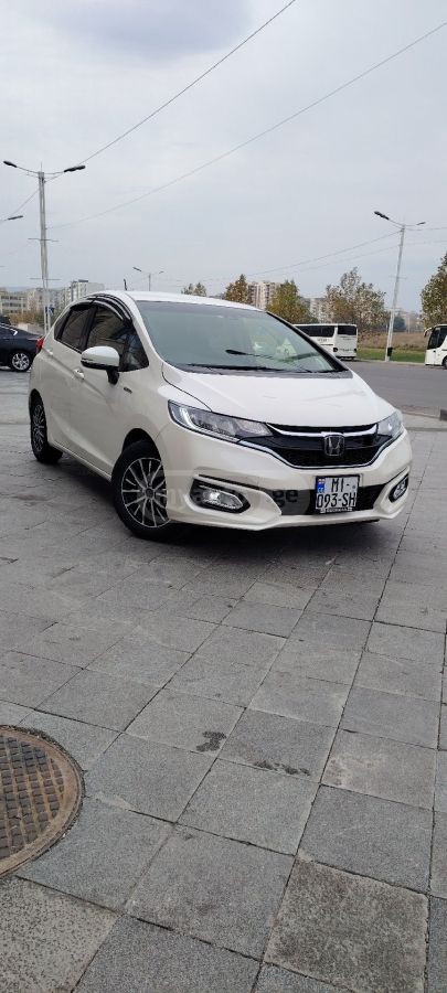Honda Fit 2018 — photo 2