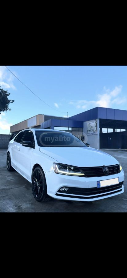 Volkswagen Jetta 2017 — photo 2
