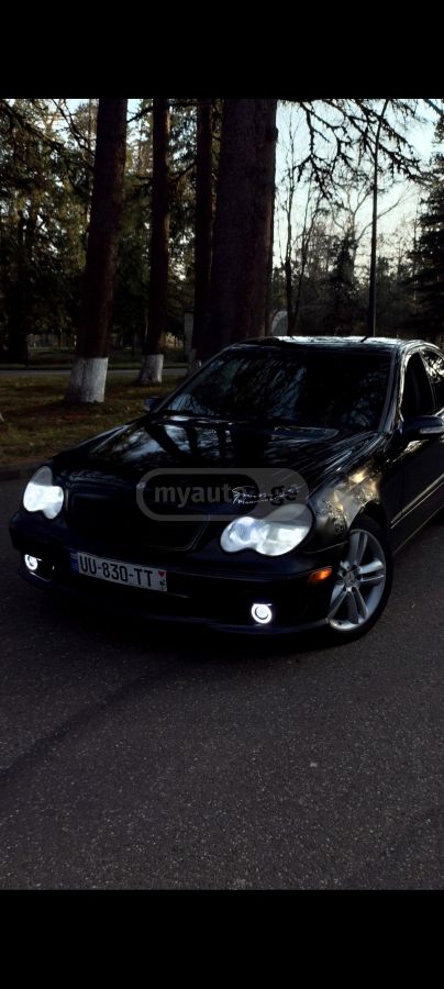 Mercedes-Benz C 240