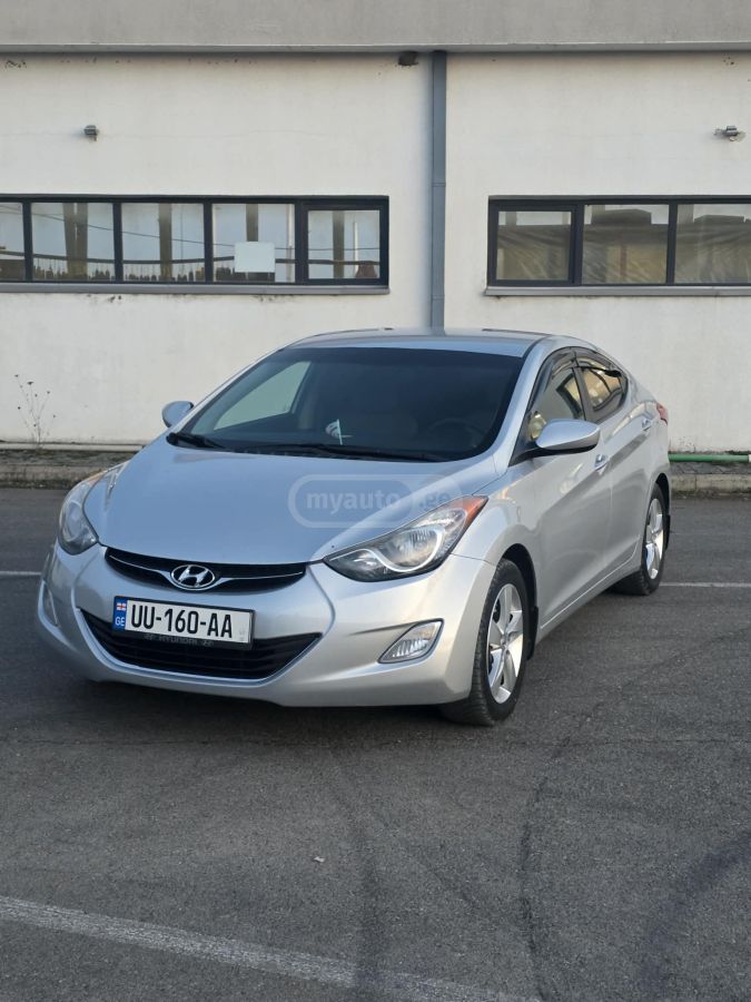 Hyundai Elantra 2013 — photo 2