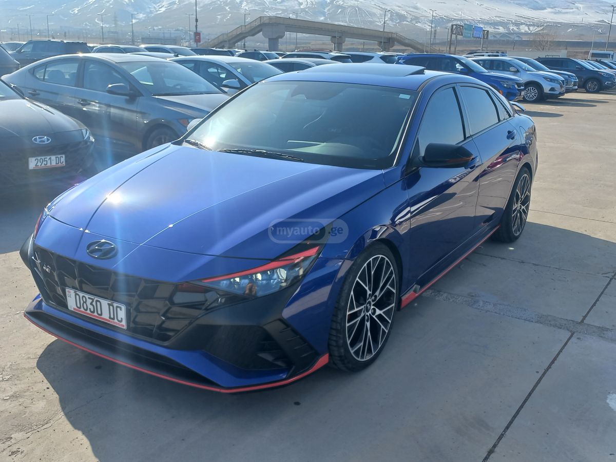 Hyundai Elantra 2022 — photo 2