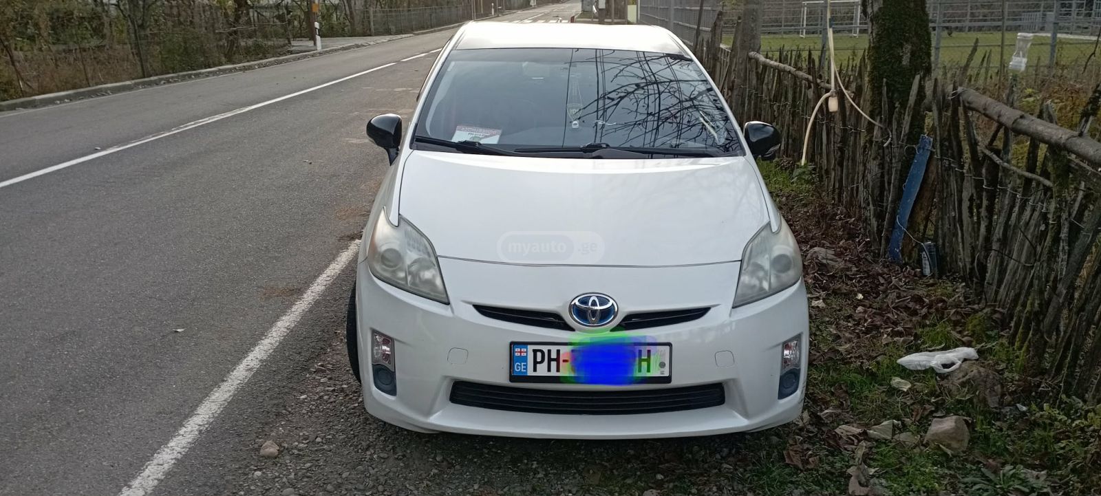 Toyota Prius 2010 — photo 2