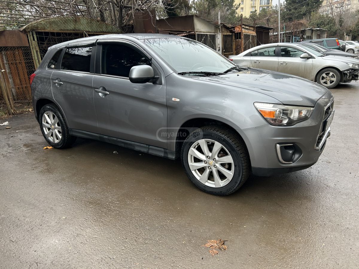 Mitsubishi Outlander Sport 2012 — photo 2