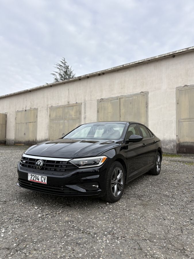 Volkswagen Jetta 2020 — photo 2