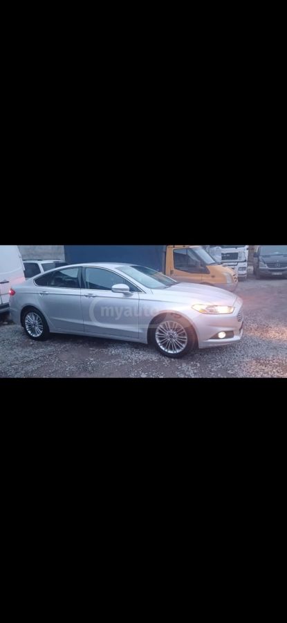 Ford Fusion 2013 — photo 2