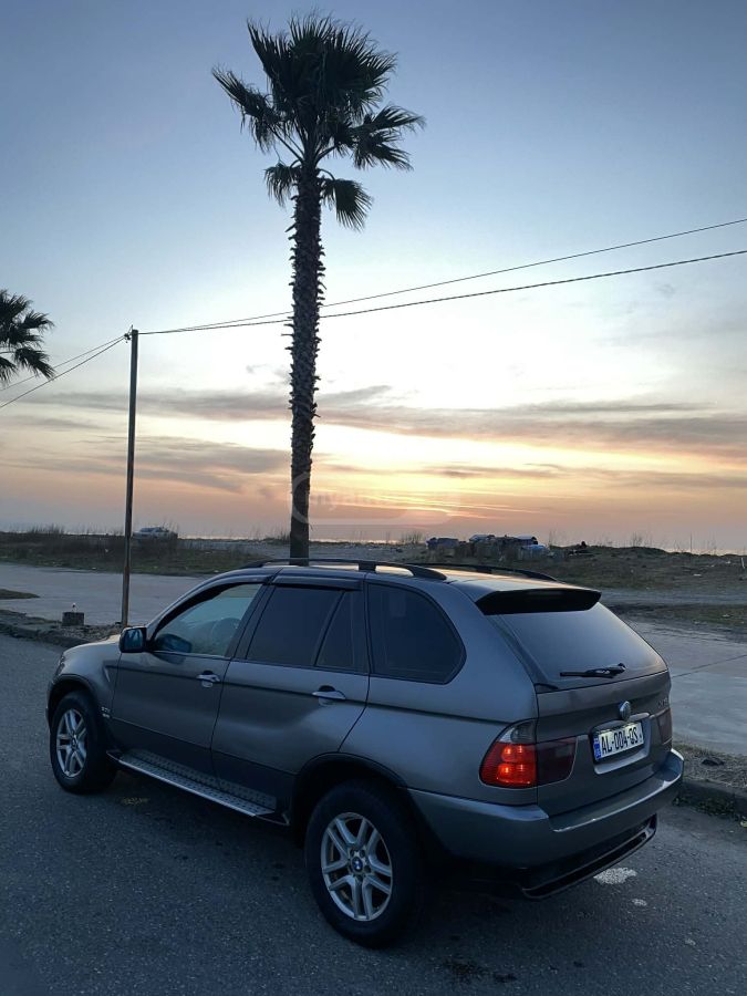 BMW X5 2003 — photo 2