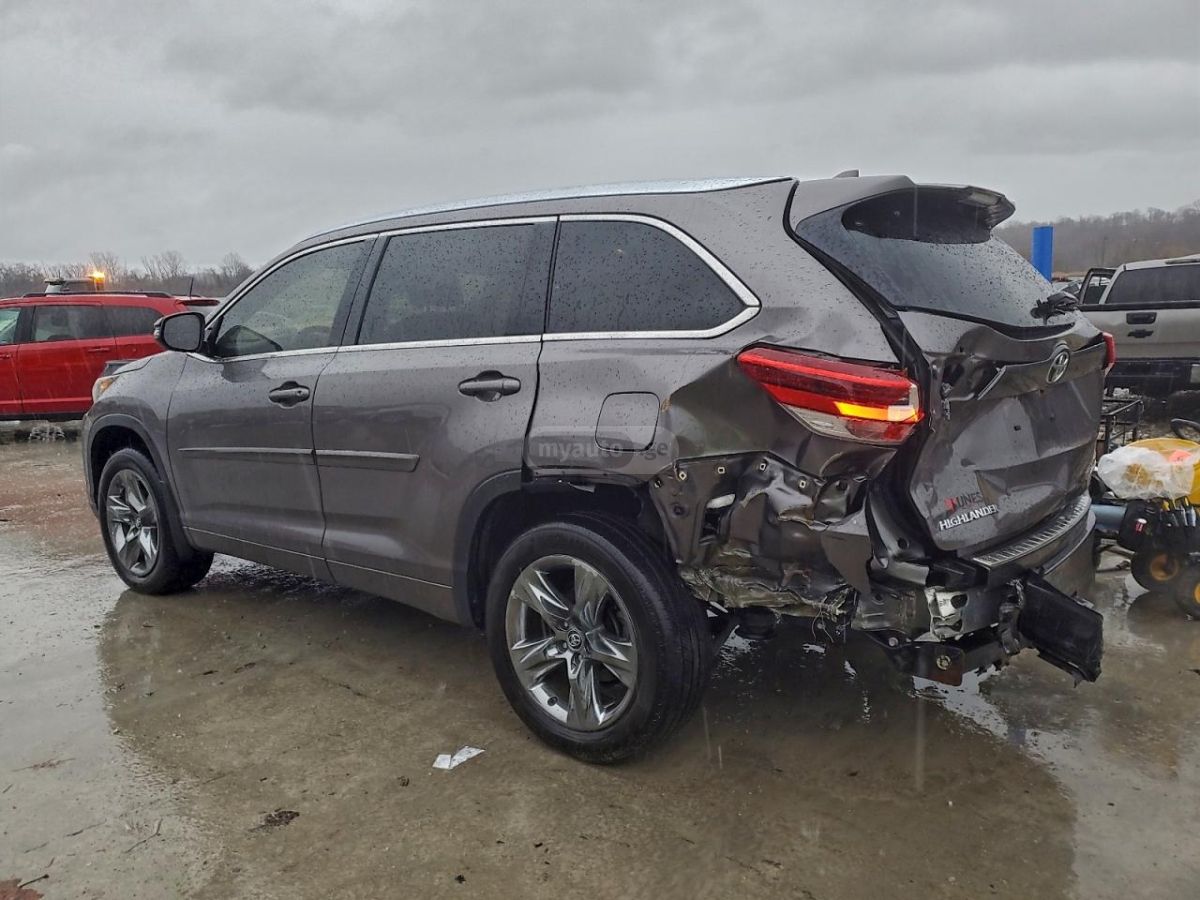 Toyota Highlander 2019 — photo 2