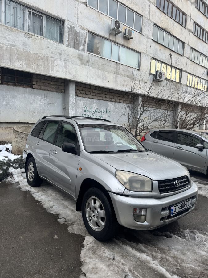 Toyota RAV4 2001 — photo 2