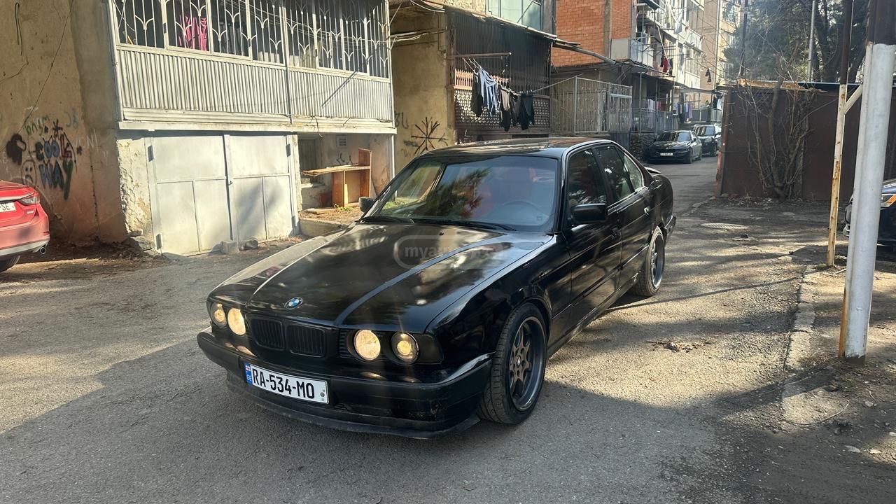 BMW 520