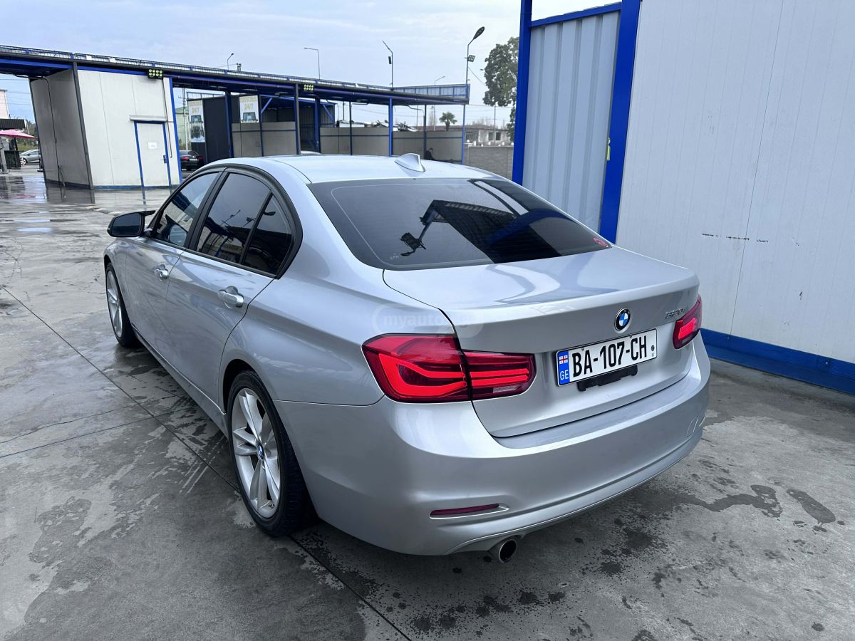 BMW 320 2015 — photo 2