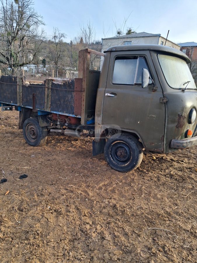 UAZ 451 1981 — photo 2