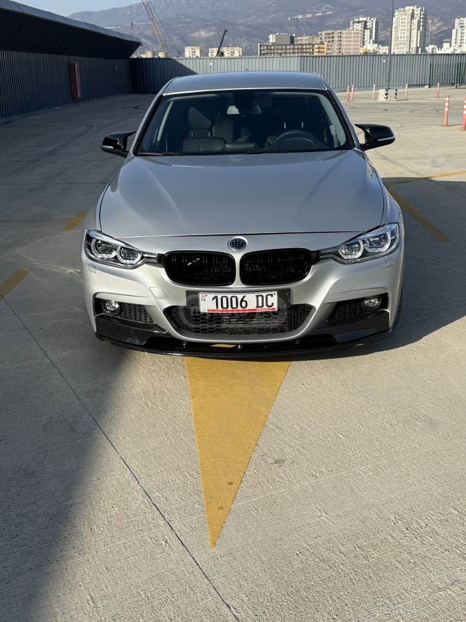 BMW 320 2016 — photo 2