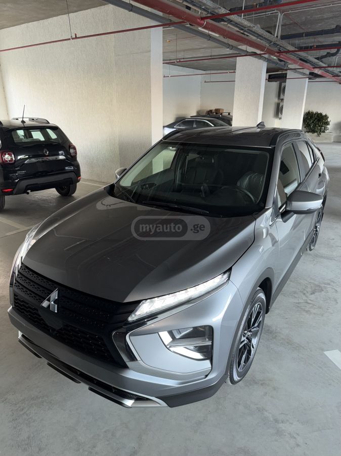 Mitsubishi Eclipse Cross 2022 — photo 2