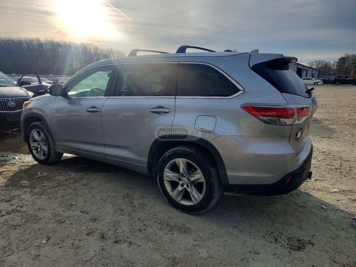 Toyota Highlander 2015 — photo 2